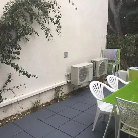 Apartment Marina Cap Negre: Beachfront With Sea View Terrace