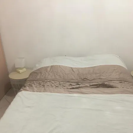 Appartement T2 Terrasse 20m2 Climatisé à 1mn Chrono à Pied De La , Et Sentier Du Littoral Terrasse 20 M2 Vue Six-Fours-les-Plages