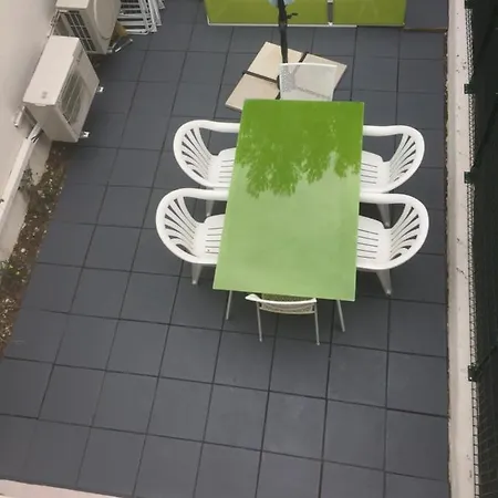 T2 Terrasse 20m2 Climatisé à 1mn Chrono à Pied De La , Et Sentier Du Littoral Terrasse 20 M2 Vue Six-Fours-les-Plages